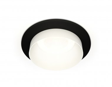 Фотография товара 'Ambrella XC6513020 Комплект встраиваемого светильника SBK/SWH'