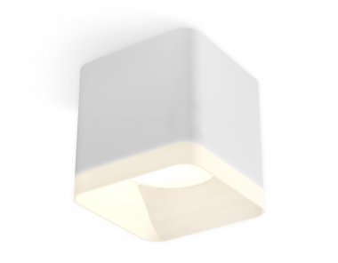 Фотография товара 'Ambrella XS7805040 Комплект накладного светильника с акрилом SWH/FR'