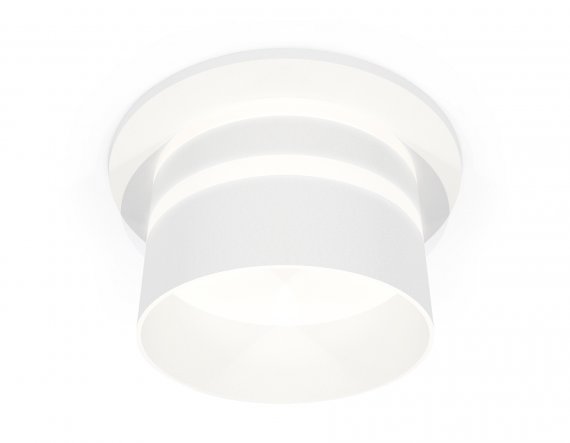 Фотография товара 'Ambrella XC6512062 Комплект встраиваемого светильника с акрилом SWH/FR'