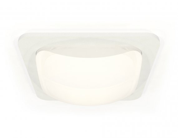 Фотография товара 'Ambrella XC7901014 Комплект встраиваемого светильника с акрилом SWH/FR'