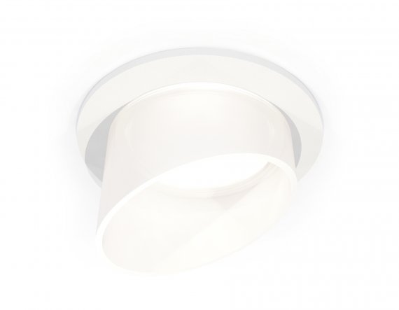 Фотография товара 'Ambrella XC6512068 Комплект встраиваемого светильника с акрилом SWH/FR'