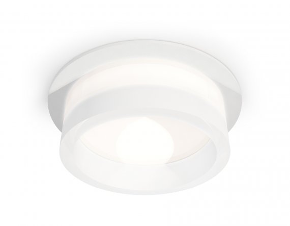 Фотография товара 'Ambrella XC8050015 Комплект встраиваемого светильника SWH/FR'