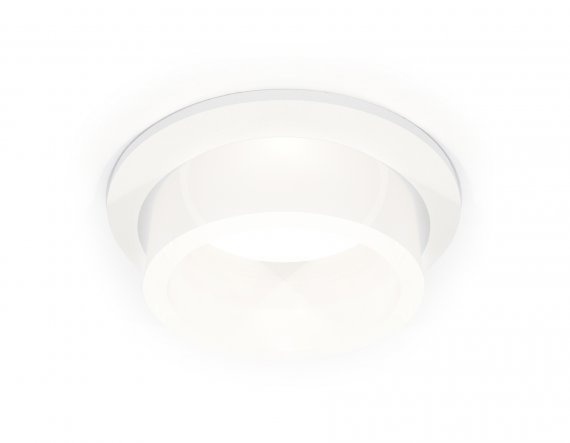 Фотография товара 'Ambrella XC6512066 Комплект встраиваемого светильника с акрилом SWH/FR'