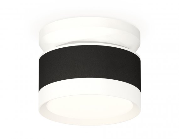 Фотография товара 'Ambrella XS8102045 Комплект накладного светильника SBK/SWH'